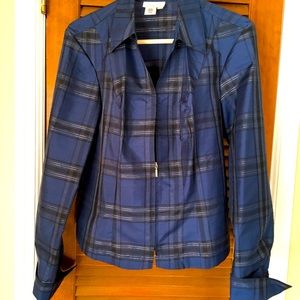 Women’s dress shirt